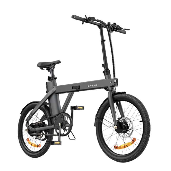 Zwarte elektrische fiets op een lichtgrijze achtergrond
