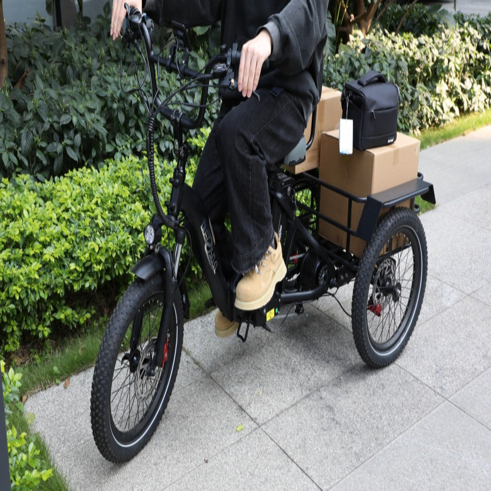 "DUO OT30 Electric Trike with 500W motor and enhanced 3-wheel stability, ideal for urban commuting and cargo transportation."