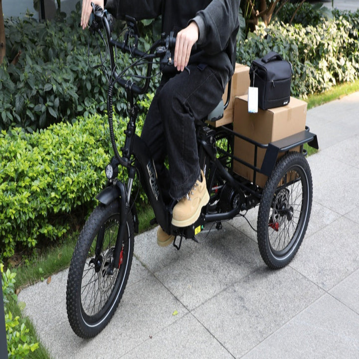 "DUO OT30 Electric Trike with 500W motor and enhanced 3-wheel stability, ideal for urban commuting and cargo transportation."