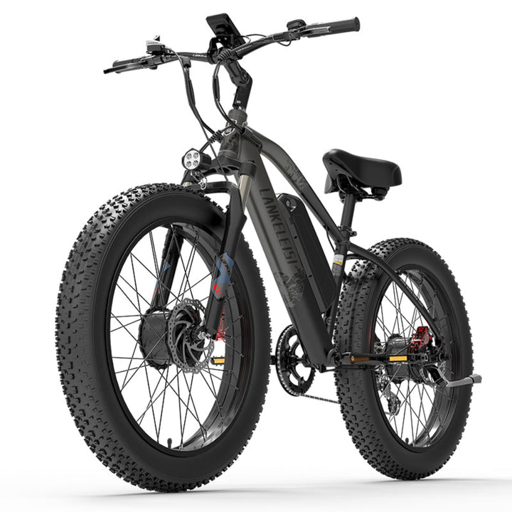 Zwarte elektrische fiets op witte achtergrond