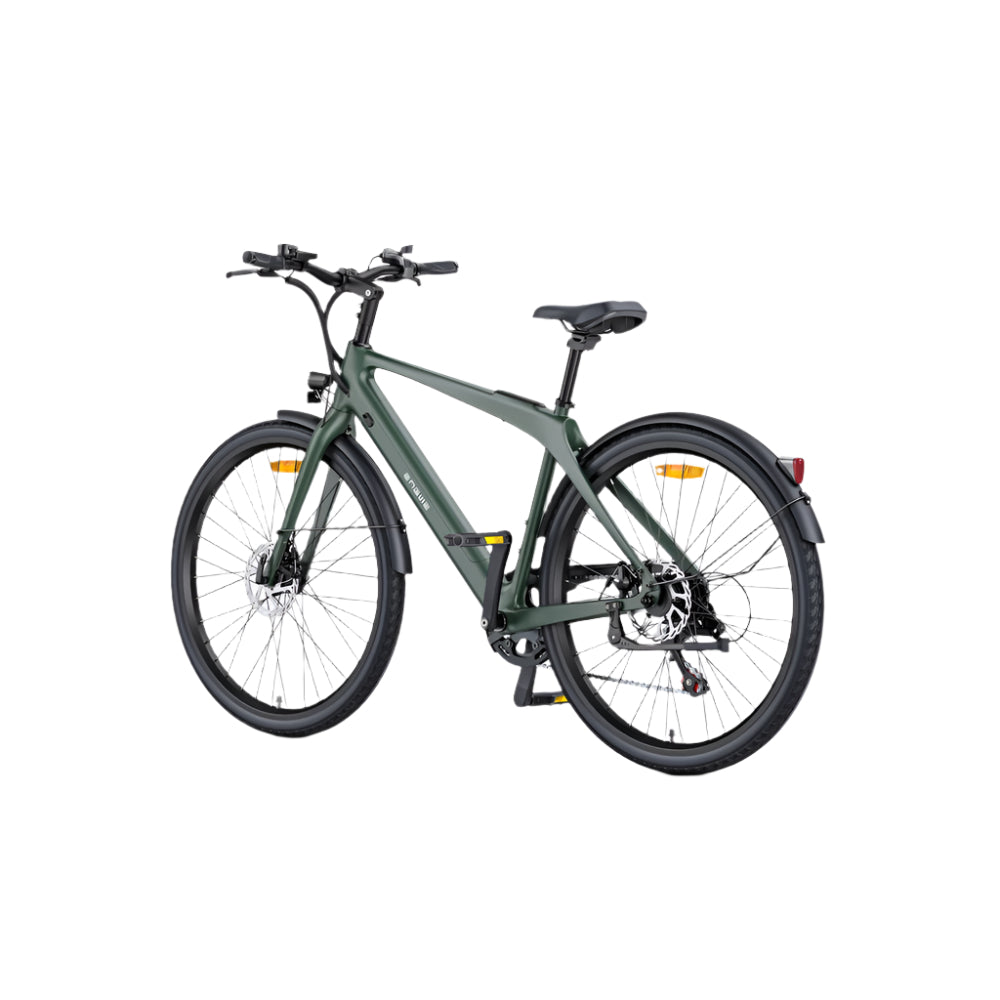 Groene fiets op witte achtergrond